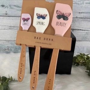 Rae Dunn 3 PC Spring Theme Spatula Set
